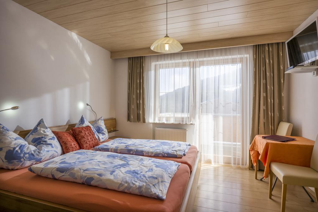 Haus Enzian Hotel Thiersee Bagian luar foto
